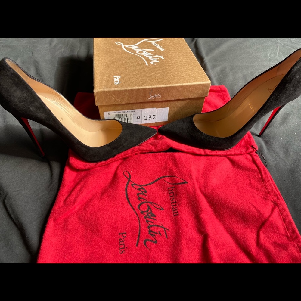 Christian Louboutin So Kate, Size 42